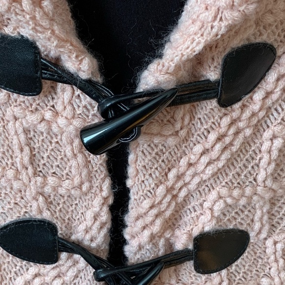 Poncho Shawl - Picture 6 of 8